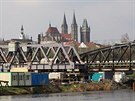 elezniní most v Kolín se upravoval v roce 2010. editelství vodních cest to...