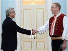 Velvyslanec Tomá Pernický pi setkání s arménským prezidentem Serem...