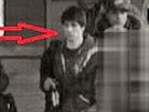V metru Andl ukradl neznámé en mobilní telefon, na tomto snímku pachatele