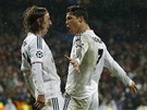 BÍLÝ BALET. Cristiano Ronaldo (vpravo) slaví gól v síti Borussie Dortmund