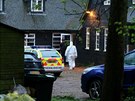 Policie v dom ve Wrothamu v Kentu, kde nali mrtvou Peaches Geldofovou (7....