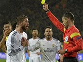 PRO J? Sergio Ramos z Reaulu Madrid inkasuje lutou kartu v utkn