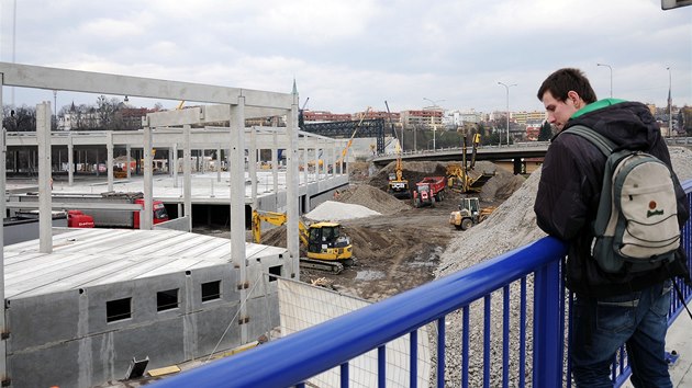 Mnozí Frýdeané oznaují nové obchodní centrum za "betonovou obludu".