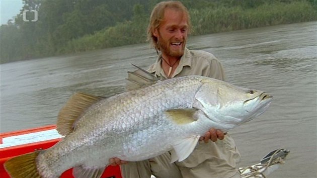 Okoun sice nezabral, ale zato Jakub chytil metrovou barramundi.