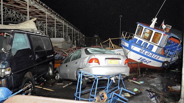 Severn pobe Chile zashlo v noci na stedu mohutn zemtesen, kter brzy doprovodila vce ne dvoumetrov vlna tsunami (2. dubna)