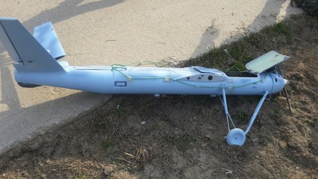 Na hranice Jižní Koreje spadly drony z KLDR, vypadají jak z hračkářství.