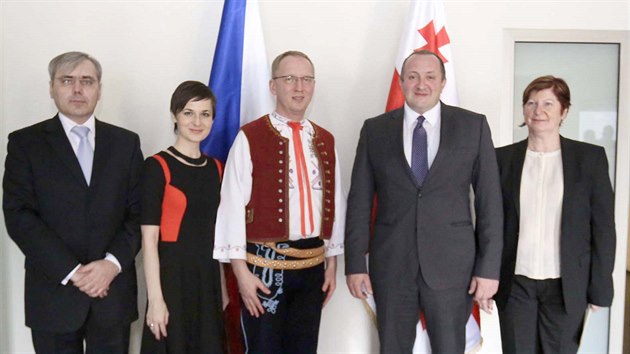 Nov velvyslanec esk republiky v Gruzii Tom Pernick pi setkn s prezidentem Giorgim Margvelavilim.