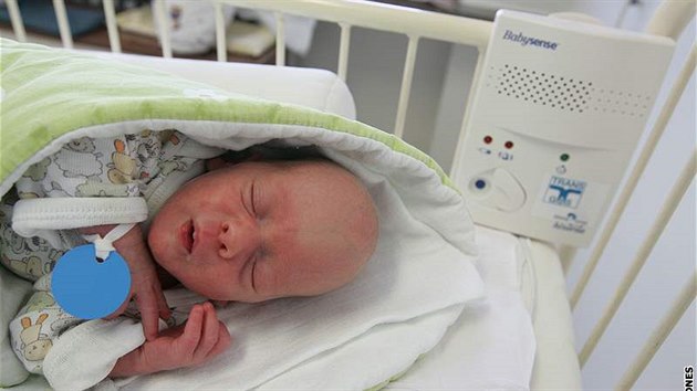 Monitorovac zazen Babysense ke kontrole zstavy dechu novorozenc