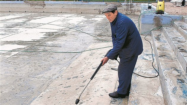 Louck kopalit u m sv nejlep roky dvno za sebou, nron je jeho drba. Proto ho mstys pestav do zcela nov podoby.