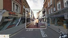 Halley Docherty do Google Street View zapustil slavný obal alba (What's the