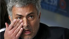 José Mourinho, trenér Chelsea, na stadionu Paříže.