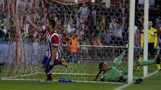 GÓL ZKRAJE ZÁPASU. Koké práv poslal Atlético Madrid do vedení nad Barcelonou.