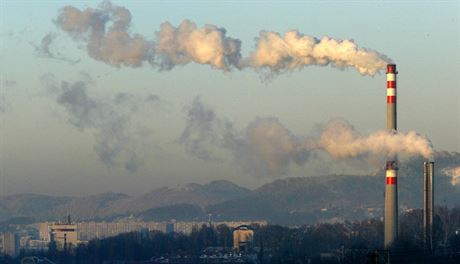 Politiky vystídají odborníci, hlásala Korytáova Zmna ped volbami. Po nich poslala na výnosné místo v pedstavenstvu Teplárny Liberec sedmiku ze své kandidátky Ondeje Petrovského.