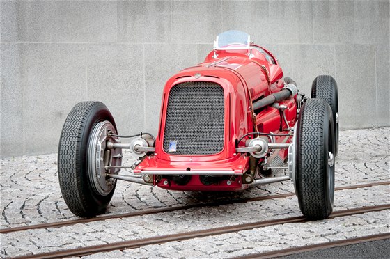 Závodní monopost Maserati 6C-34 byl postaven v letech 1934 a 1935 pouze v sedmi...
