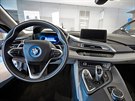 BMW i8 v praském showroomu