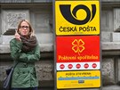 Pestoe v budov eské poty v ulici Politických vz v centru Prahy zasahují...