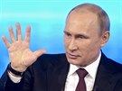 Ruský prezident Vladimir Putin odpovídá na otázky divák ve vysílání ruské...