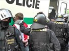 Policie zadrela fanouky fotbalové Slavie.