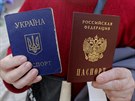 Ukrajinský a ruský pas.