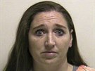 Policejní snímek Megan Huntsmanové, která je obvinná z vrady esti svých...