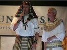 Prezident soute Miss R Milo Zapletal jako faraon Ramses s Ladislavem