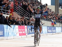 Niki Terpstra - vtz nejslavnj cyklistick klasiky Pa-Roubaix. 