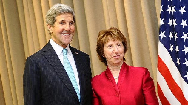 Americk ministr zahrani John Kerry a fka unijn diplomacie Catherine Ashtonov (17. dubna)