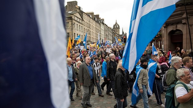 Shromdnn na podporu skotsk nezvislosti v Edinburghu (z 2013)