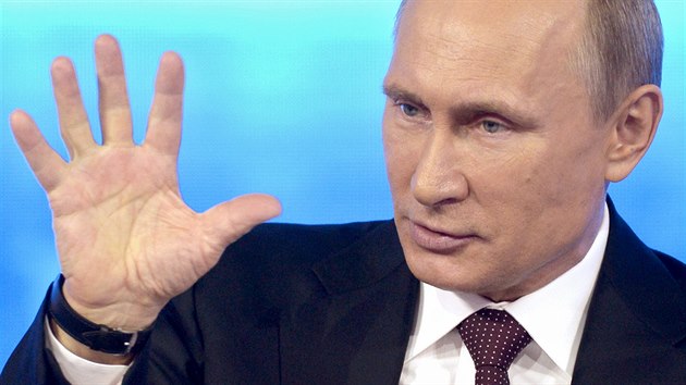 Rusk prezident Vladimir Putin odpovd na otzky divk ve vysln rusk sttn televize (17. dubna 2014).