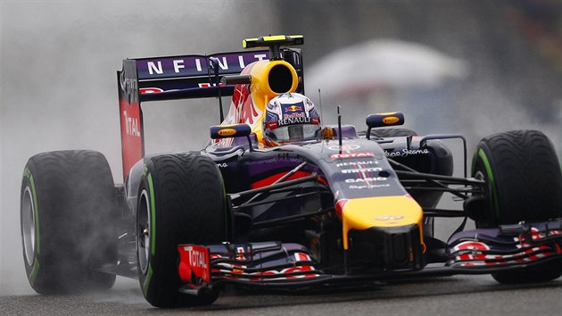 Australsk pilot Daniel Ricciardo z Red Bullu v kvalifikaci na Velkou cenu ny formule 1.