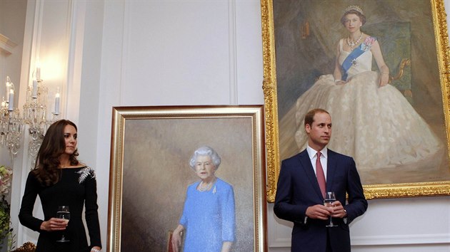 Princ William a Kate odhalili nov obraz krlovny Albty II. (Wellington, 10. dubna 2014).