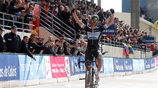 Niki Terpstra - vítz nejslavnjí cyklistické klasiky Paí-Roubaix. 