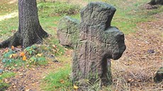K�í� u Srbské Kamenice stojí od roku 1792 na míst�, kde dva brat�i p�epadli a...