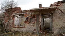 Z objektu uranových dol� v Bernarticích na Trutnovsku zbyly ruiny.