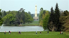 Minaret v lednicko-valtickém areálu (19. dubna 2014)