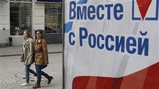 V Simferopolu je k vid�ní i nápis Spole�n� s Ruskem.