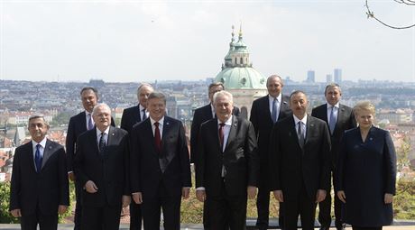 Úastníci summitu Východního partnerství v Praze (24. dubna 2014)