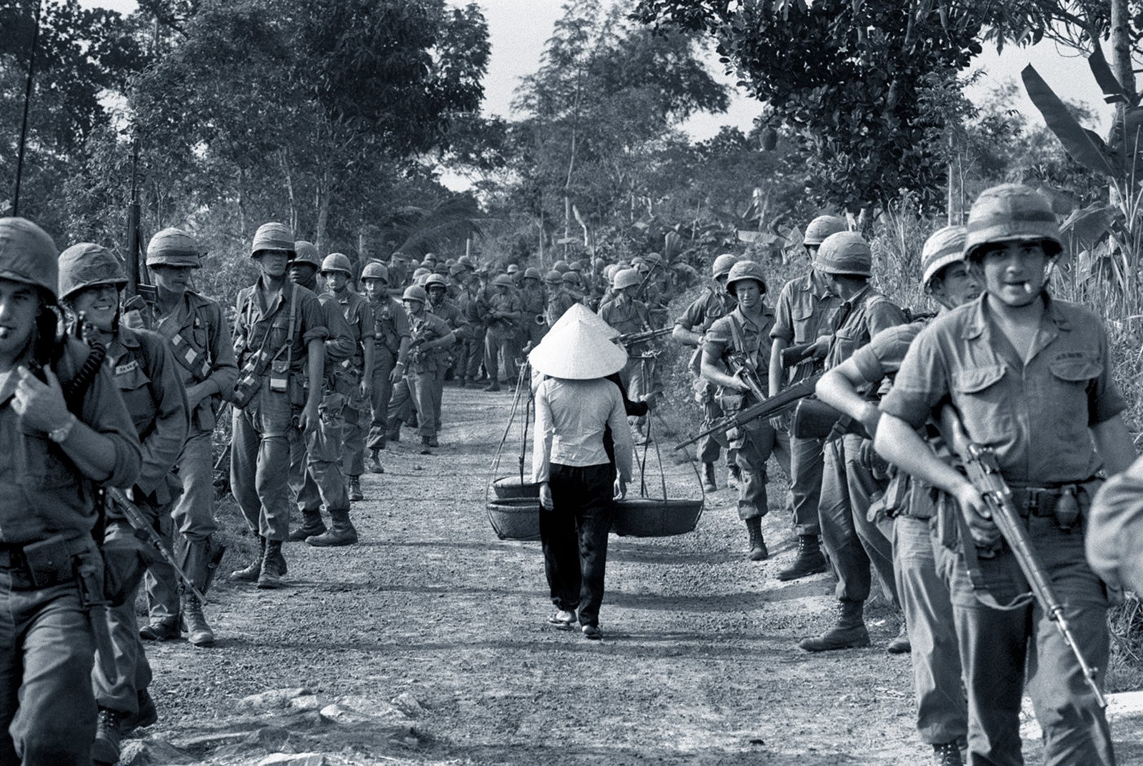 Ameri�ané se ú�astnili vojenského konfliktu ve Vietnamu od roku 1963 a� do...
