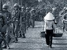 Ameriané se úastnili vojenského konfliktu ve Vietnamu od roku 1963 a do...