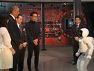 Prezident Barack Obama se na návtv Japonska setkal i s humanoidním robotem...