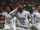 Obránce Sergio Ramos z Realu Madrid se raduje ze vstřeleného gólu.
