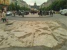 Oprava tramvajové tratě u Václavského náměstí odkryla koleje zrušené v 80.