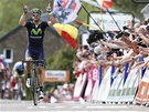 panlský závodník Alejandro Valverde slaví svj triumf v klasice Valonský íp. 