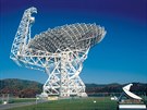 Robert C. Byrd Telescope v areálu NRAO v Green Bank, Západní Virginie, USA