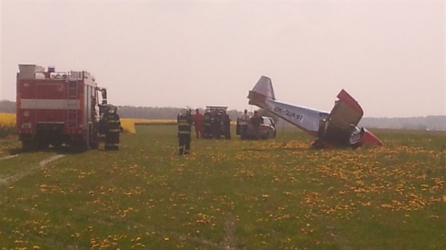 Na Pardubicku havaroval ultralight.