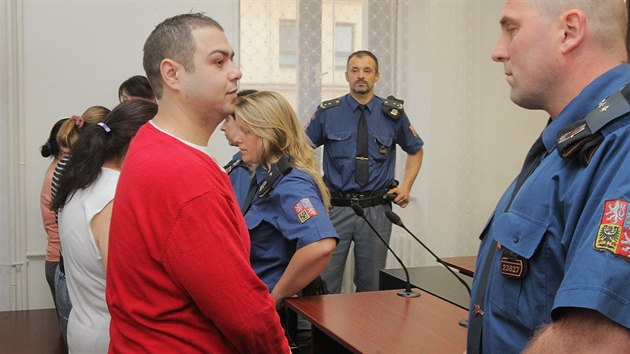 Krajský soud v Plzni projednával případ obžalovaných Lucie Biháryové, Lucie Kudríkové, Kristiny Pilárové a Tomáše Biháryho.