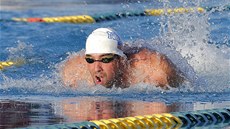 Michael Phelps a US Grand Prix v Arizon� v závodu na 100 metr� motýlek.