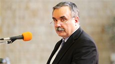 Vlastimil Vozka na zasedání zastupitelstva, které ho odvolalo z funkce...