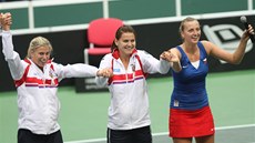 DKOVAKA. eský tým slaví postup do finále Fed Cupu. 