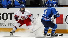 David Pastrák v dresu eské hokejové osmnáctky v utkání proti Finsku. 